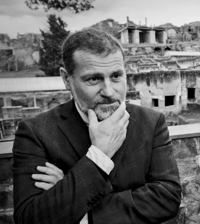 Массимо Осанна, директор археологического заповедника в Помпеях