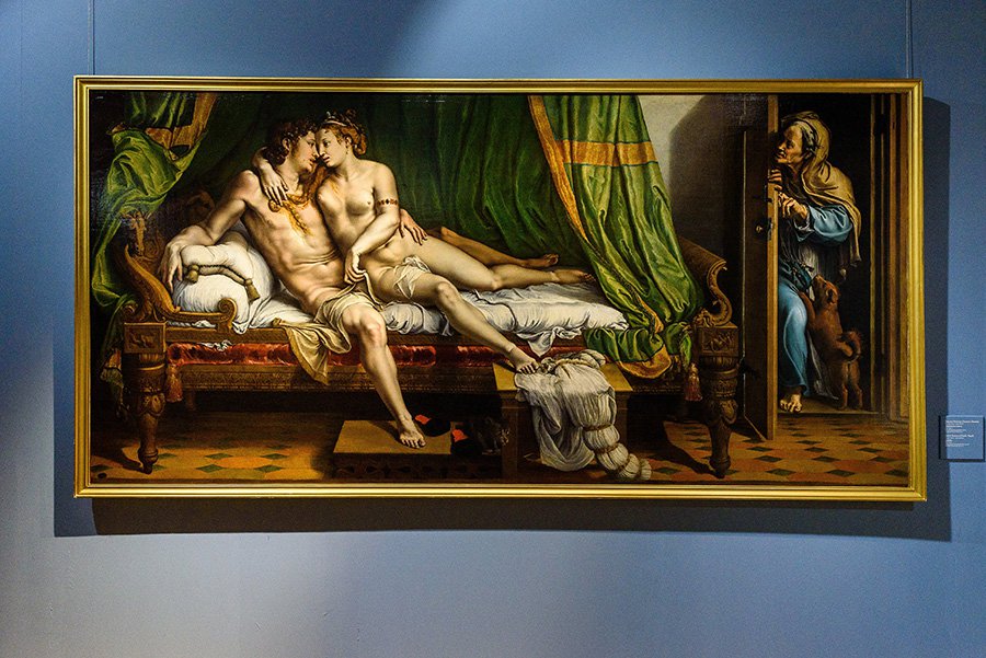 «Любовная сцена» Джулио Романо в экспозиции «Линия Рафаэля.1520–2020». Фото: Государственный Эрмитаж