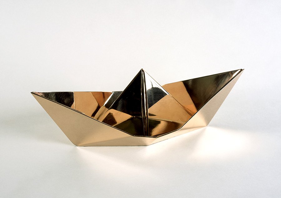 Клайв Баркер. «Кораблик оригами». 2010. Фото: Whitford Fine Art
