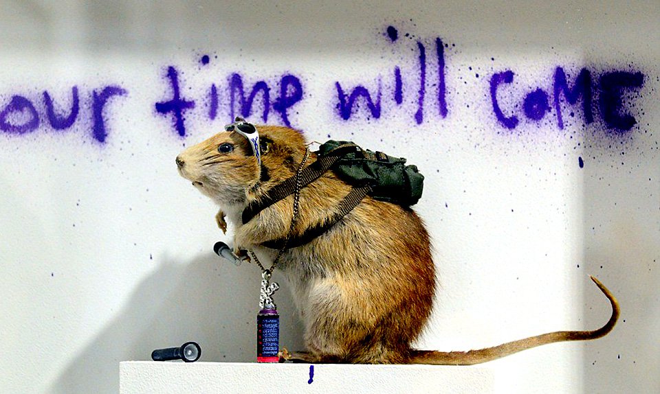 Бэнкси. «Бэнксус Воинственнус Крысус». 2004. Фото: Banksy/Sotheby's