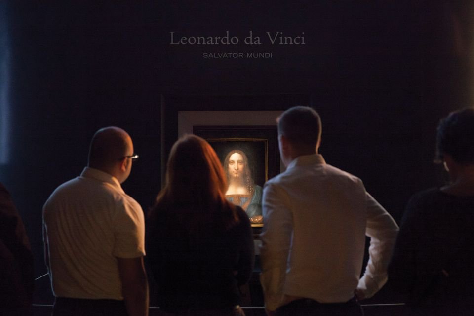 Посетители предаукционных выставок в Гонконге, Сан-Франциско, Лондоне и Нью-Йорке выстраивались в очереди, чтобы увидеть работу Леонардо да Винчи. Фото: Christie'
