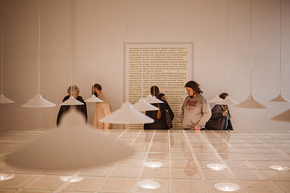 Фрагменты экспозиции выставки «Двести ударов в минуту» в Московском музее современного искусства. Фото: MMOMA