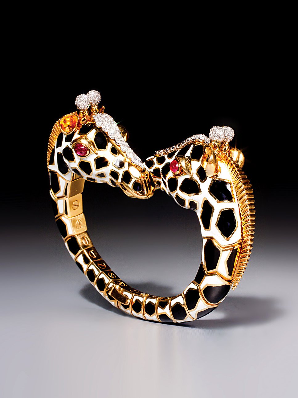 Дэвид Уэбб. Браслет с жирафами. Вторая половина ХХ в. Золото, эмаль, бриллианты, рубины. Галерея Epoque Fine Jewels. Фото: BRAFA