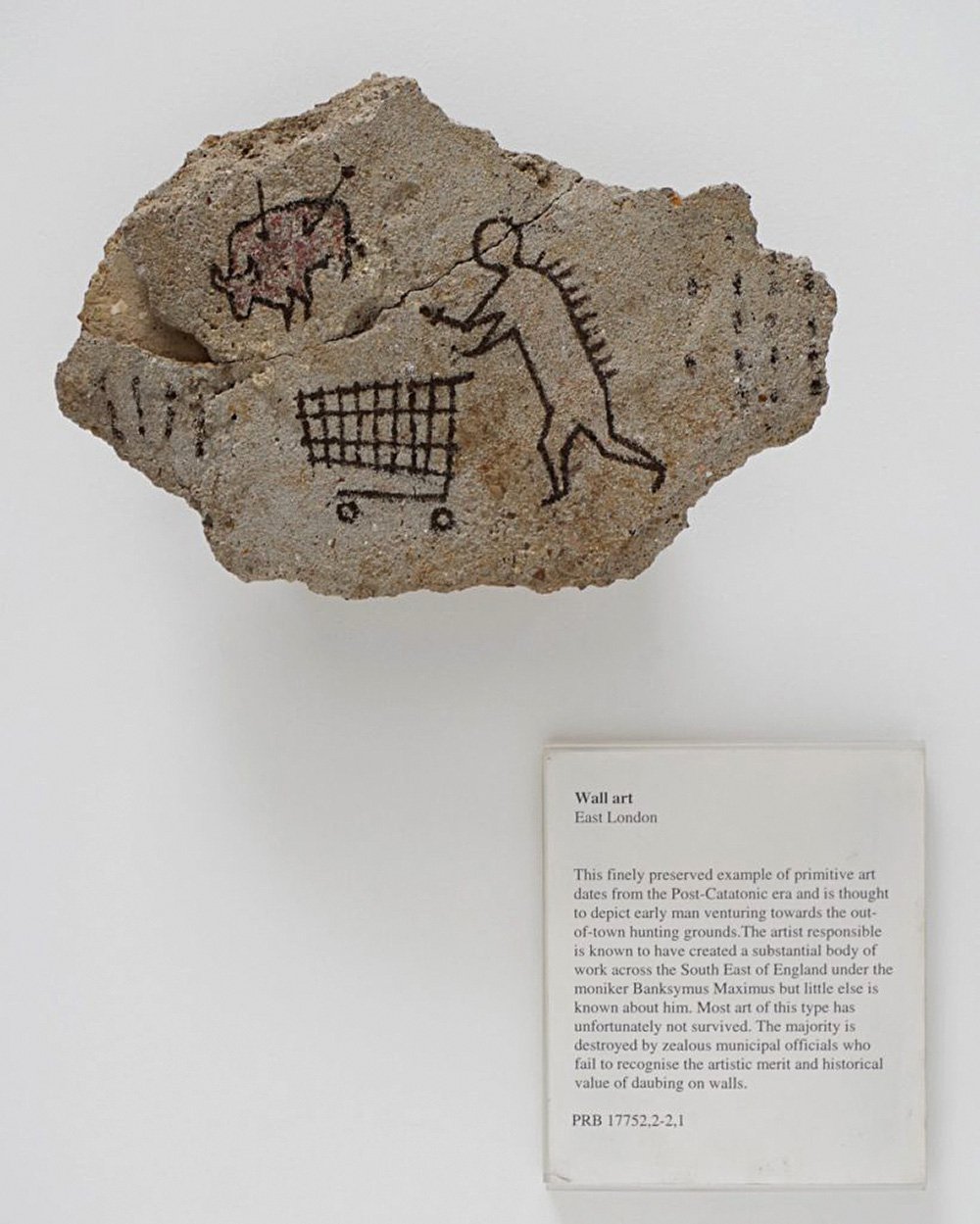 «Пекхэмский камень» (2005), контрабандно внедренный в экспозицию Британского музея. Фото: The British Museum
