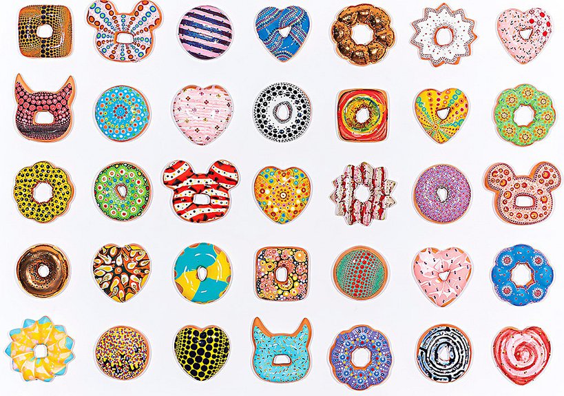 Джей Йонг Ким. «Пончики». Керамика, кристаллы Swarovski. Фото: Askeri Gallery
