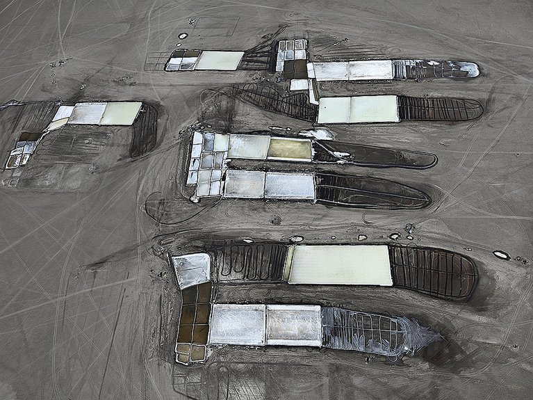 Edward Burtynsky, Salt Pans #25, Little Rann of Kutch, India. Courtesy of Flowers Gallery