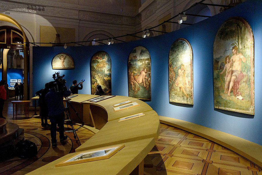 Фрески виллы Спада (Стати-Маттеи) на выставке «Линия Рафаэля. 1520–2020». Фото: Государственный Эрмитаж