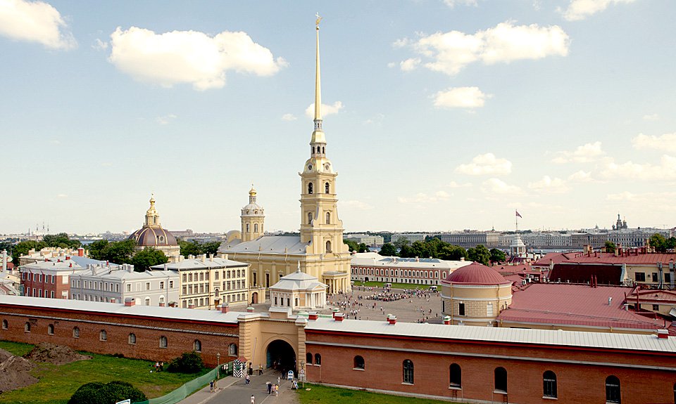 Петропавловская крепость и собор — сердце Петербурга. Фото: Литвяк Игорь / Фотобанк Лори