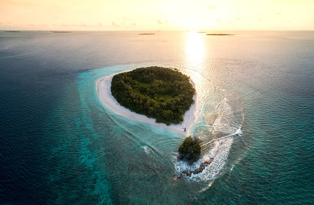 Бутик-отель The Nautilus Maldives. Вид острова сверху