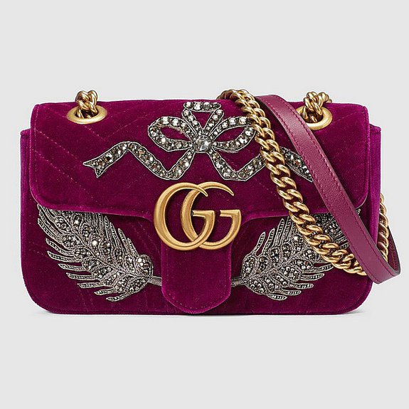 Сумка GG Marmont из бархата с ручной вышивкой от Gucci. Фото: Gucci