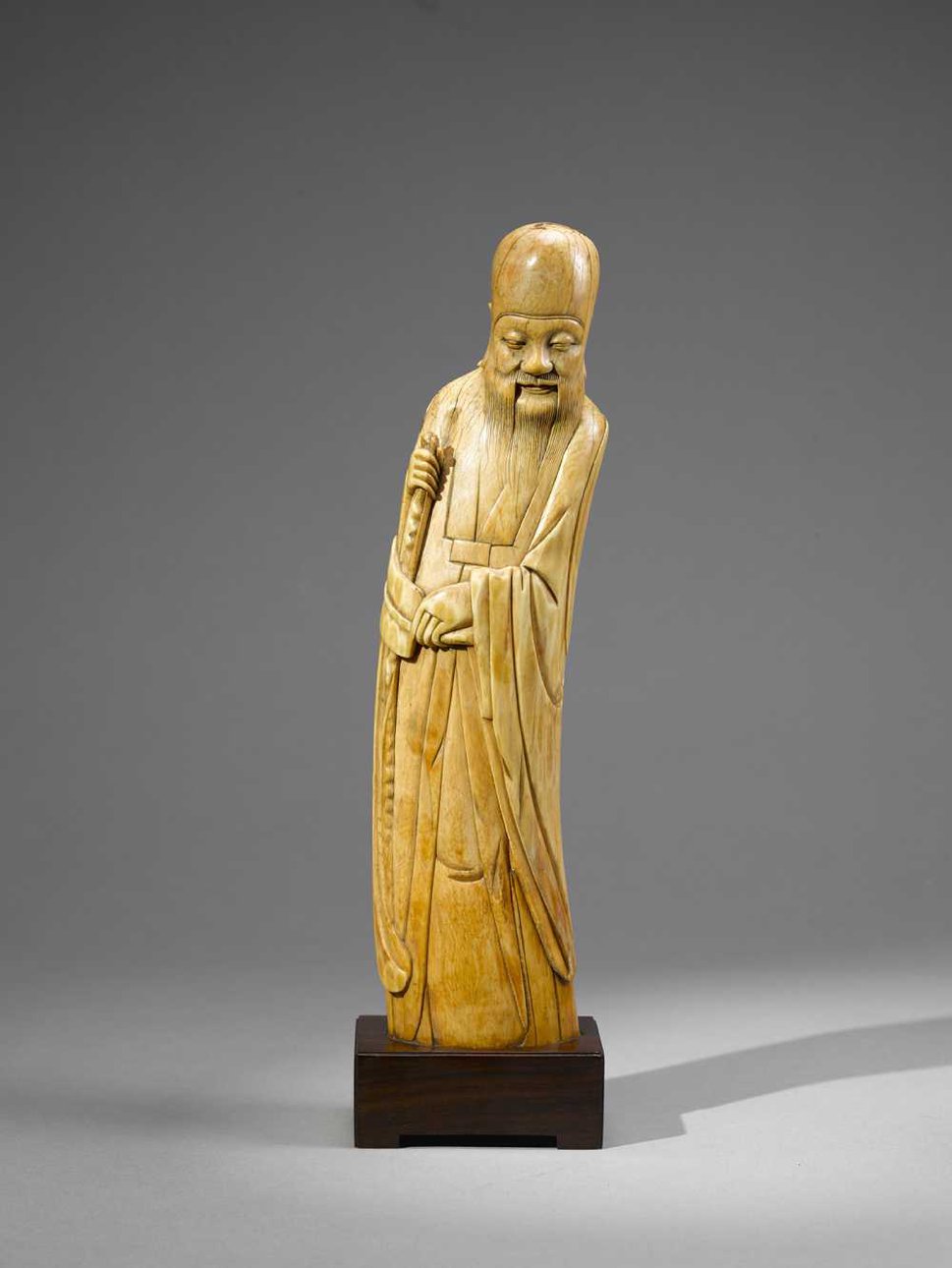 Статуэтка «Бог долголетия». Династия Мин (1368–1644). Слоновая кость. Фото: Shanghai Museum