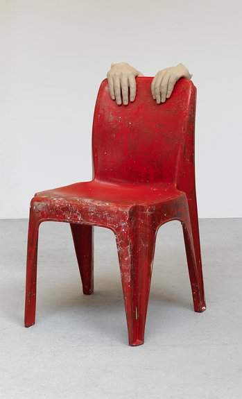 Без названия. 2006–2014. Силикон, найденное кресло, штукатурка, краска / Urs Fischer. Courtesy of the artist and Gagosian Gall ery Фото: Мэтс Нордман