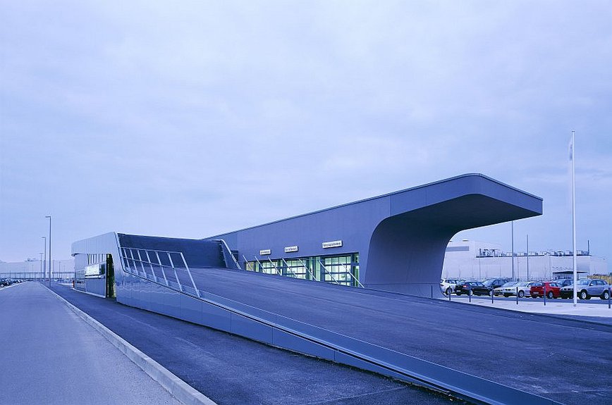 Завод «БМВ» в Лейпциге. Фото: zaha-hadid.com