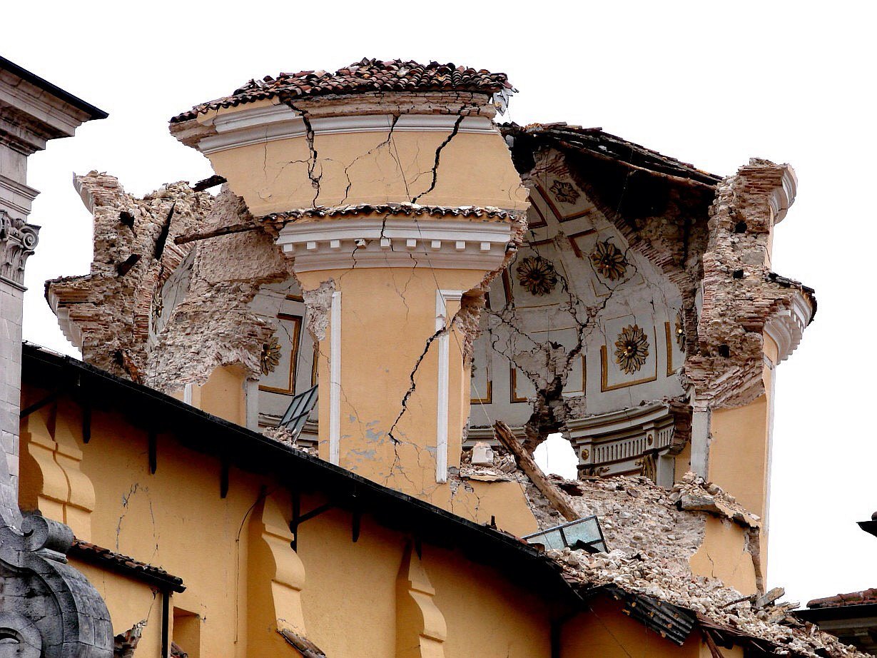 Город Л'Акила после землятресения / David Alexander / Flickr.com