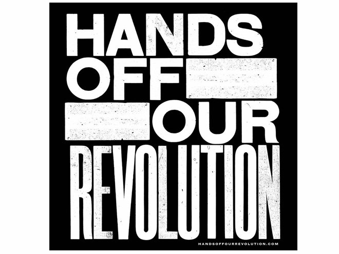 Черный квадрат с надписью на английском «Руки прочь от нашей революции». Логотип акции