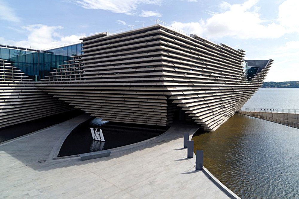 В здании музея, возведенном по проекту Кэнго Кумы, располагается самый большой в Шотландии выставочный зал. Фото: Rapid Visual Media