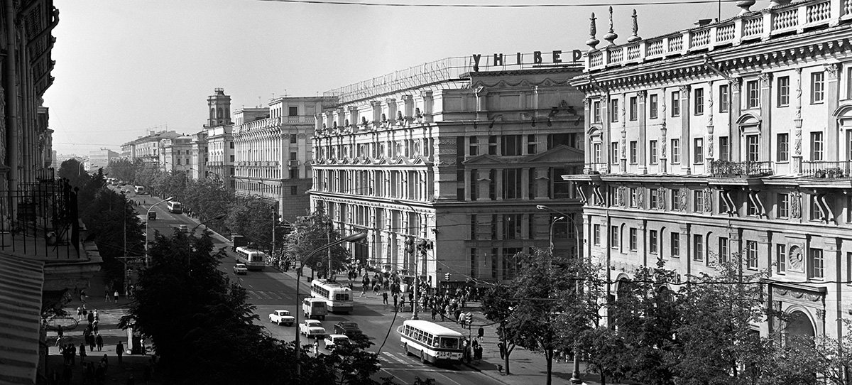 Белорусская ССР. Минск. Ленинский проспект. Фото Георгия Усламова /Фотохроника ТАСС/