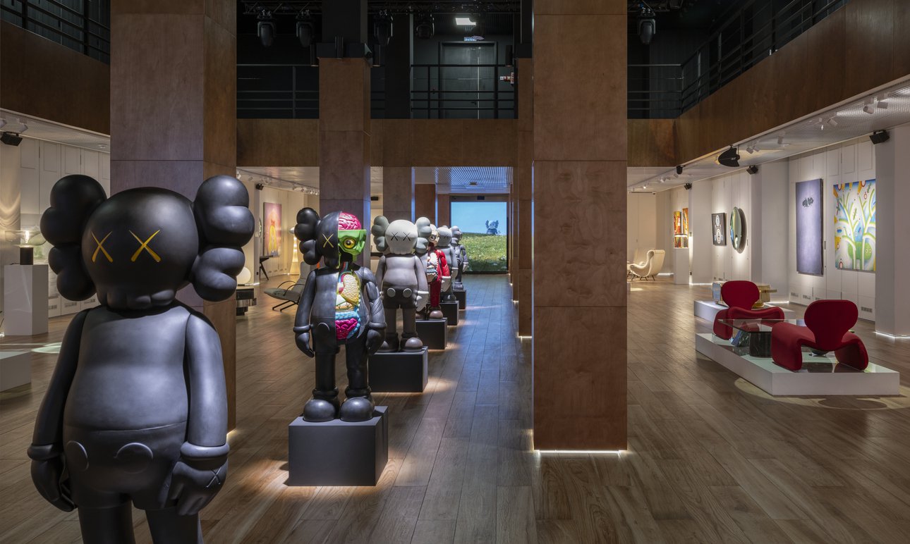 KAWS. Из серии «Компаньон» (6 скульптур). 2007. Фото: предоставлено пресс-службой VLADEY