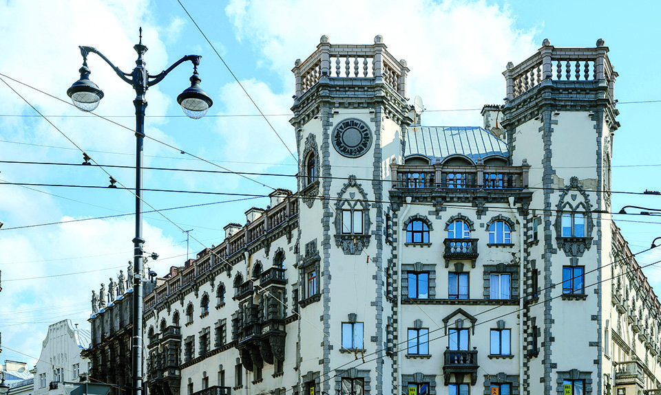 Дом с башнями (доходный дом Розенштейна) на площади Льва Толстого. Фото: «Газпром»