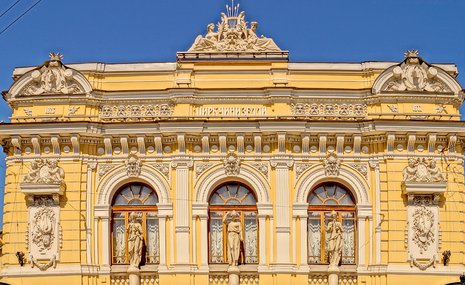 После реставрации открылся цирк Чинизелли