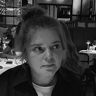 Алёна Лапина