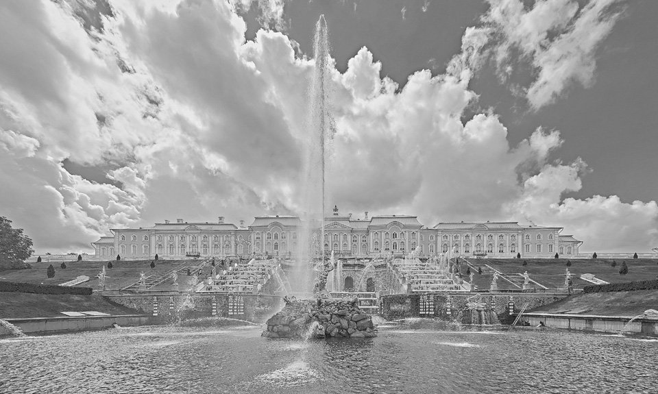 Большой Петергофский дворец.  Фото: Дмитрий Яковлев