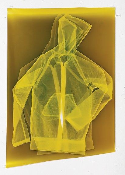 Фарра Карапетян. «Аксессуары протеста». 2011. Фото: Courtesy of the artist and Von Linden Gallery