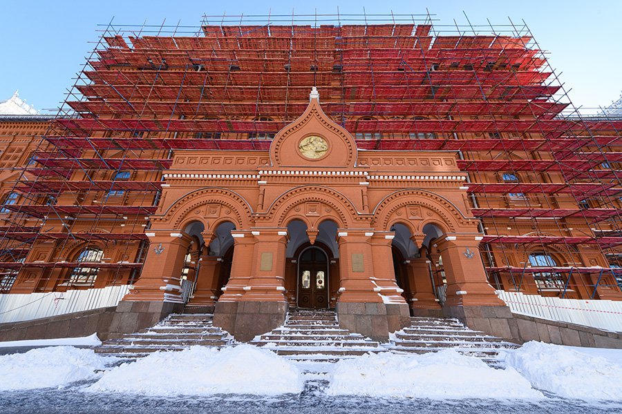 Крыльцо здания бывшей городской думы (сейчас филиал ГИМ). Фото: Государственный исторический музей
