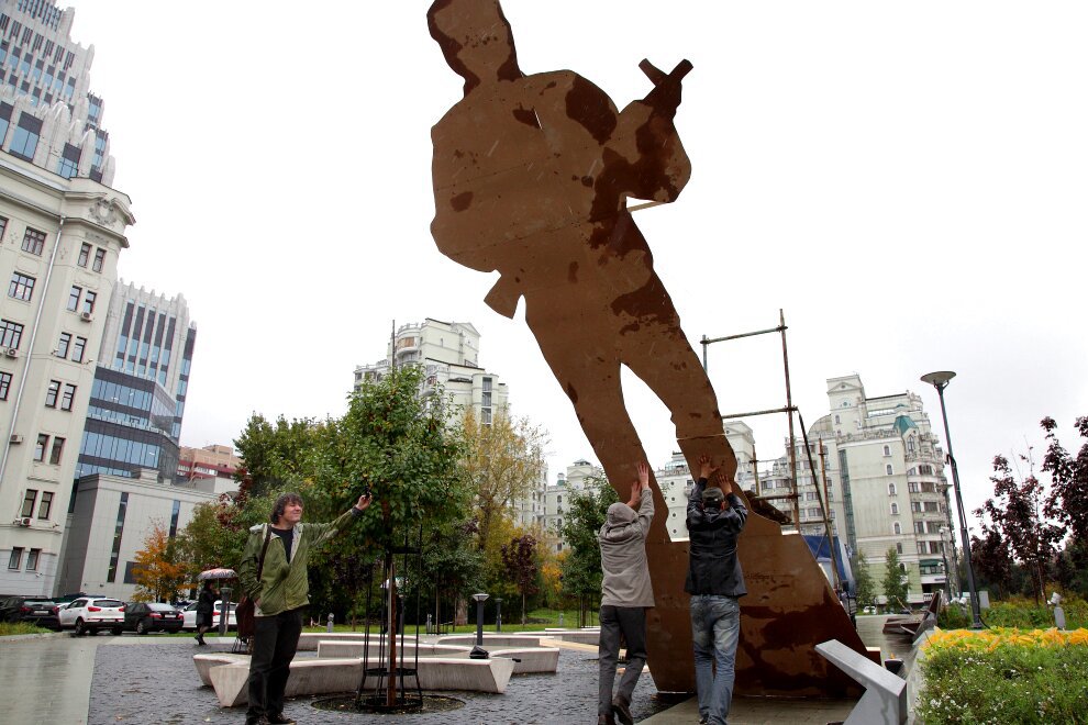 Силуэтный макет памятника Михаилу Калашникову в Москве Фото предоставлено пресс-службой министерства культуры РФ