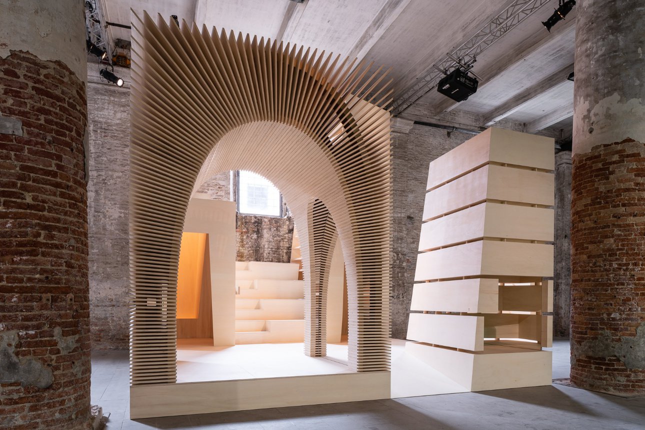 Элисон Брукс. «Переработка». Фото: Аndrea Avezzù, Italo RondInella, Francesco Galli, courtesy: La Biennale di VenezIa