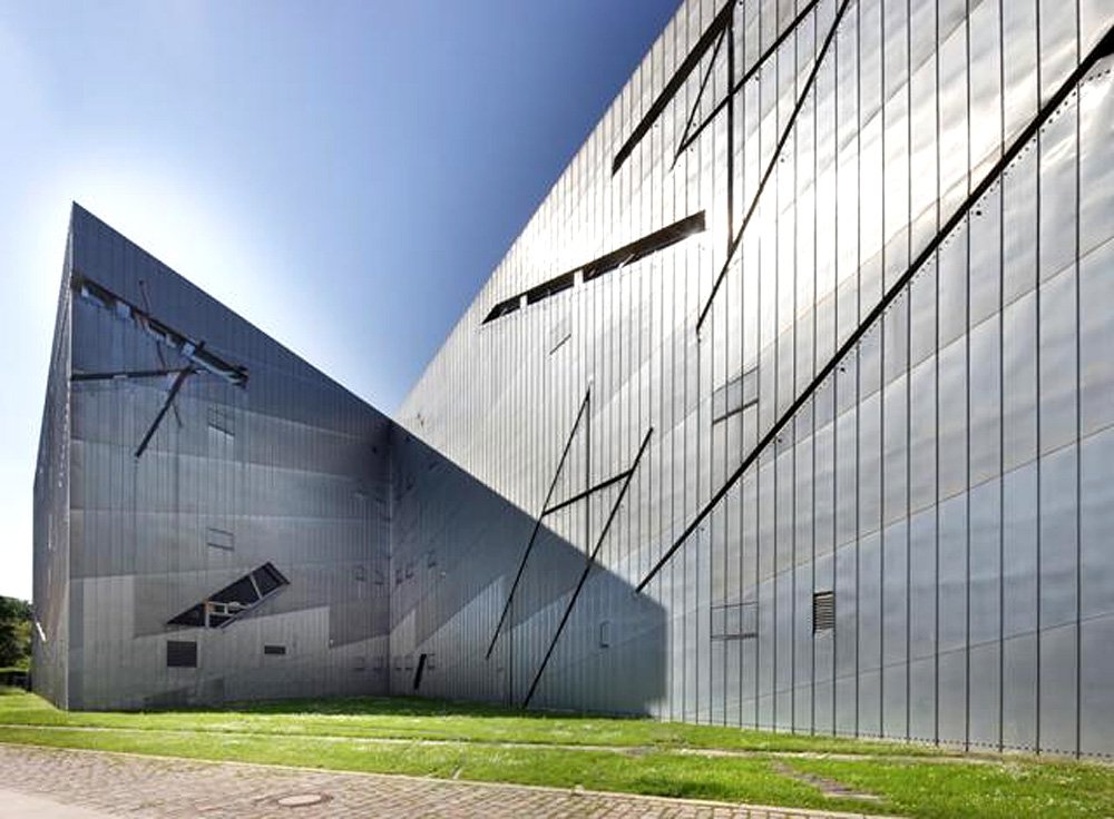 Триеннале модернизма. www.triennale-der-moderne.de