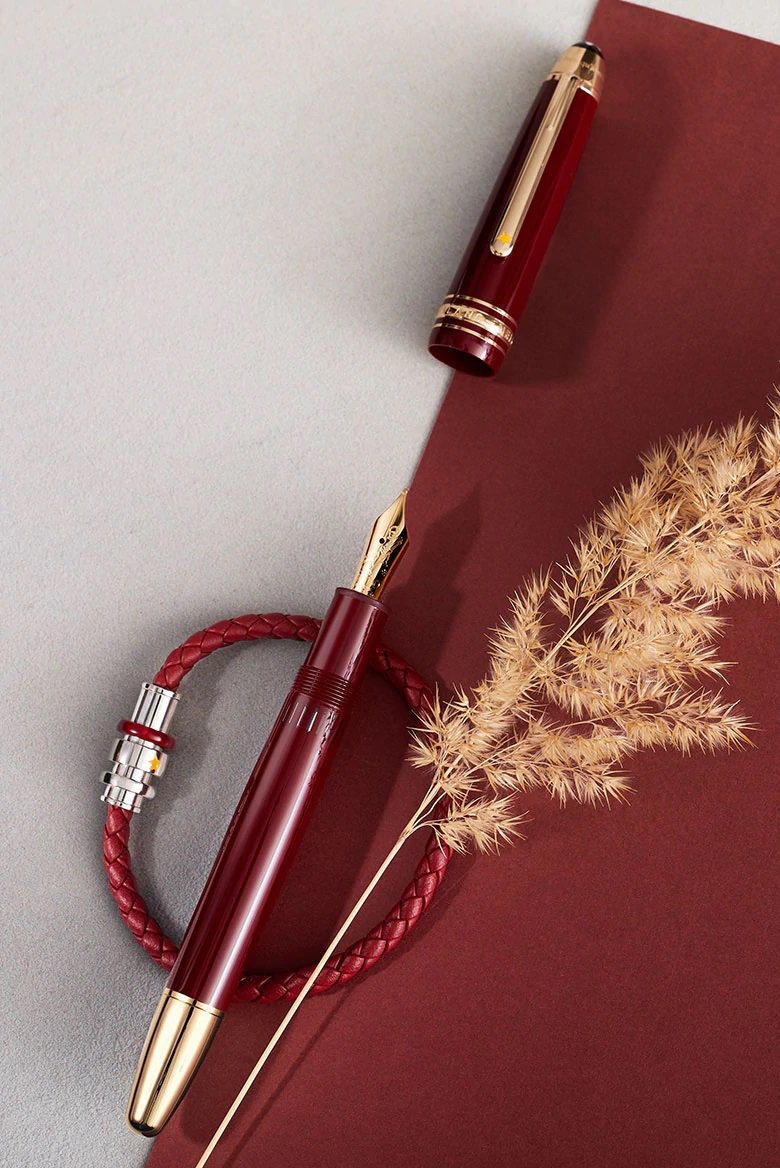 Новая серия Montblanc Meisterstück Le Petit Prince & The Planet («Маленький принц и планета»)
