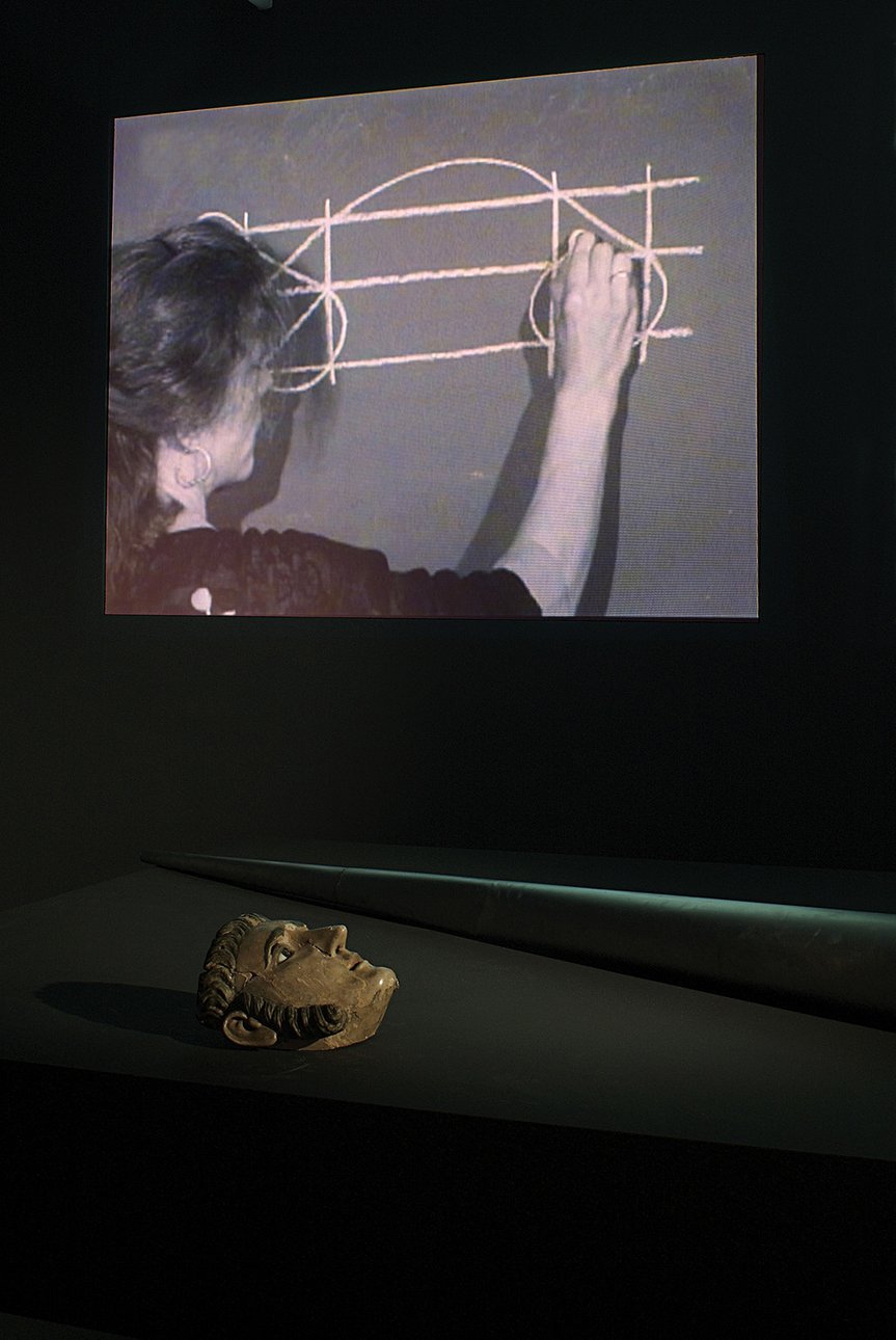 Джоан Джонас. «Мираж». 1976/2005. Фрагмент видеоинсталляции. Фото: MOMA