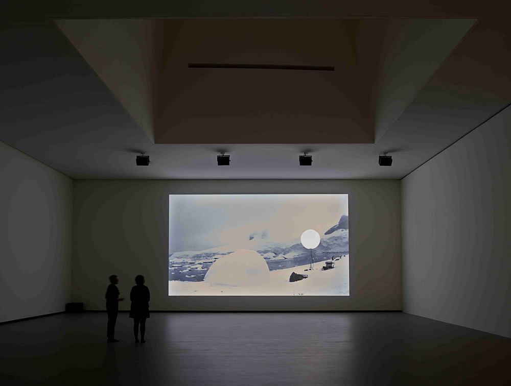 Пьер Юиг. «Путешествие, которого не было». 2005. Фото: Fondation Louis Vuitton / Marc Domage/ © Adagp, Paris 2019