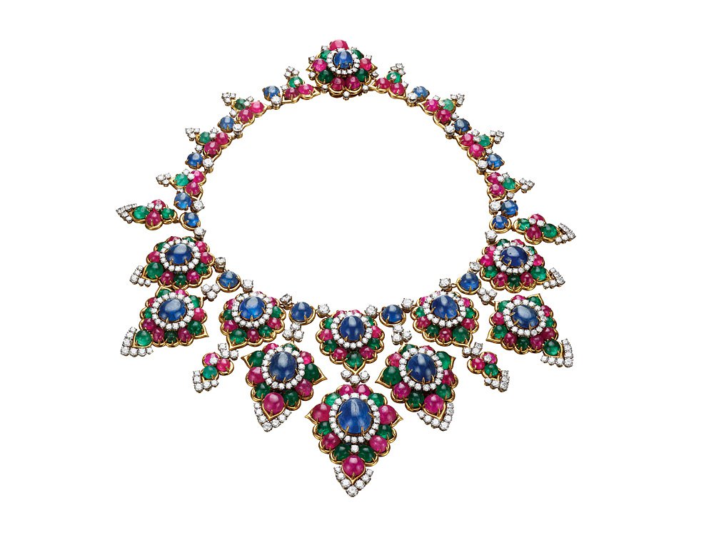 Колье Bvlgari. 1967. Золото, сапфиры, изумруды, рубины, бриллианты. Коллекция Bvlgari Heritage