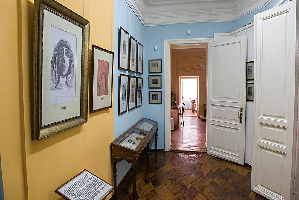 Комната Веры Хлебниковой, сестры поэта и художницы. Фото: Дом-музей Велимира Хлебникова