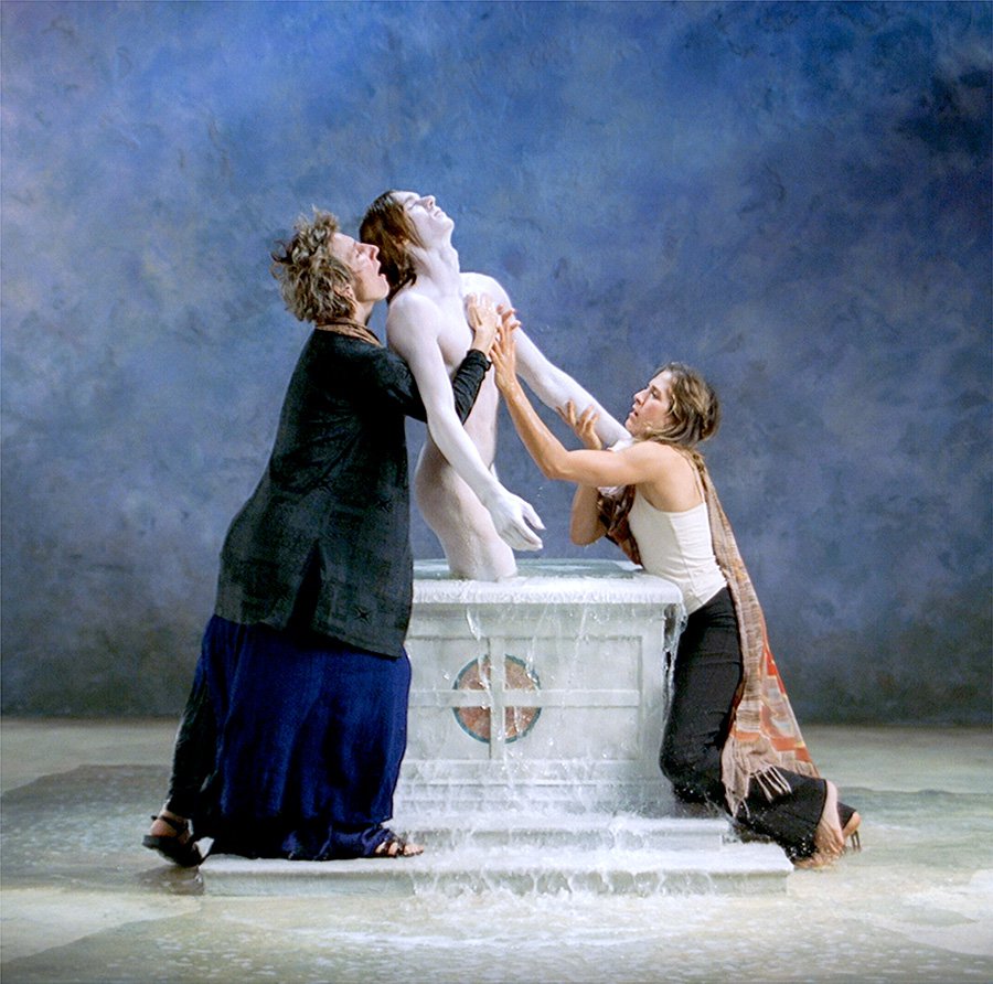 Билл Виола. «Явление». 2002. Фото: Kira Perov/Bill Viola Studio