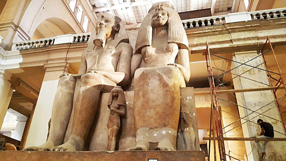 Древние статуи в Египетском музее в Каире. Фото: Ovedc