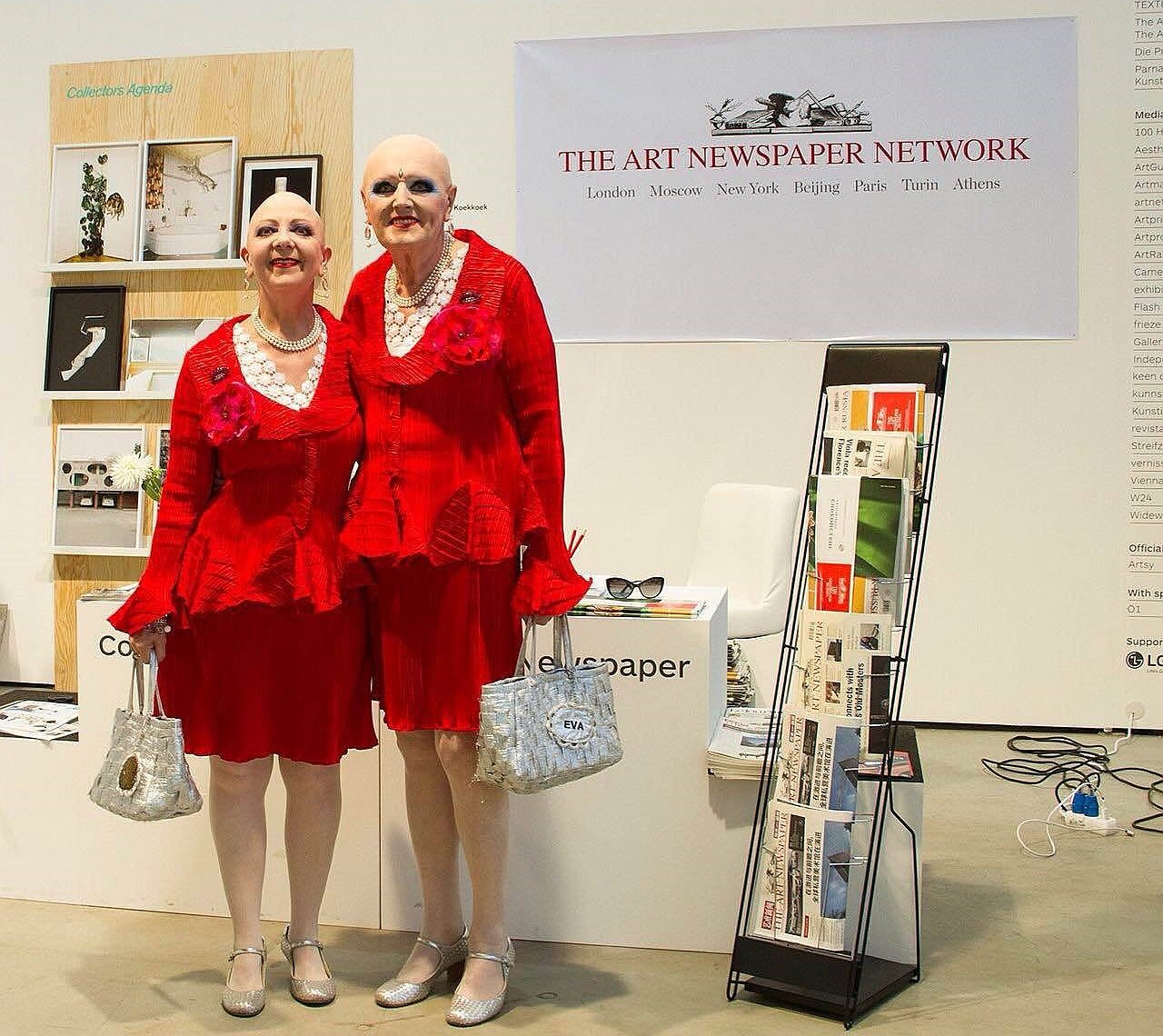 Художественный дуэт Ева & Адель на стенде The Art Newspaper, Viennacontemporary-2016