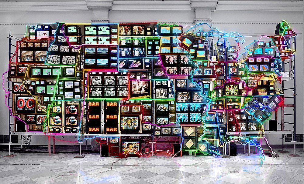 Nam June Paik - Electronic Superhighway. Smithsonian American Art Museum, gift of the artist. Courtesy of Nam June Paik Estate