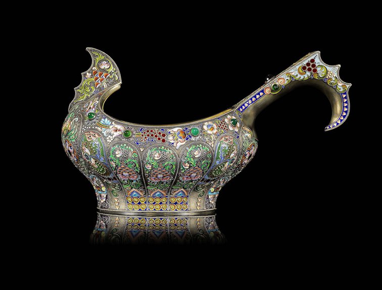 Серебряный презентационный ковш. 11-я Московская Артель (1908-1917). Bonhams, эстимейт  £30 - 50 тыс.