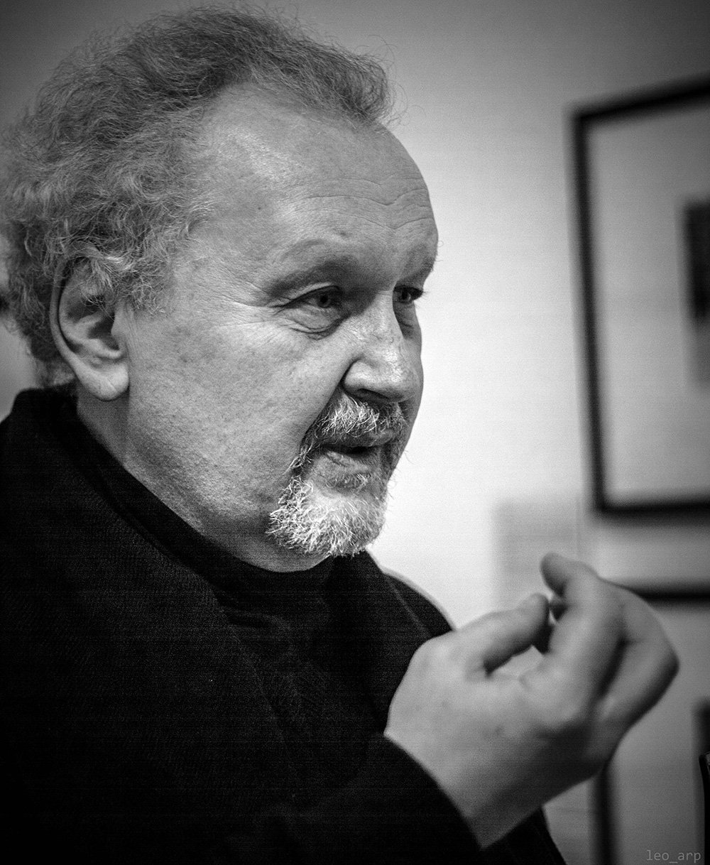 Михаил БодеИскусствовед, журналист, художественный критик, куратор