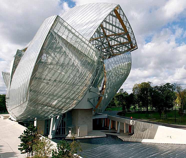 Бернар Арно передаст здание своего музея Парижу в 2062 г.