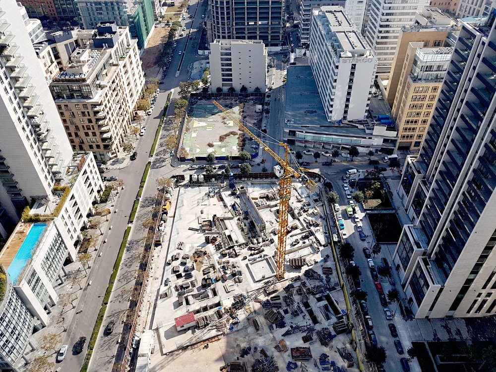 Вид отстраивающегося Бейрута с небоскреба "Терраса" бюро Herzog & de Meuro