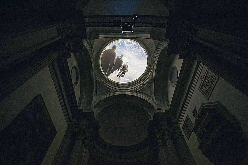 Видеоинсталляция Ирины Наховой. 2019. Церковь Сан-Фантин в Венеции. Фото: Гриша Галантный