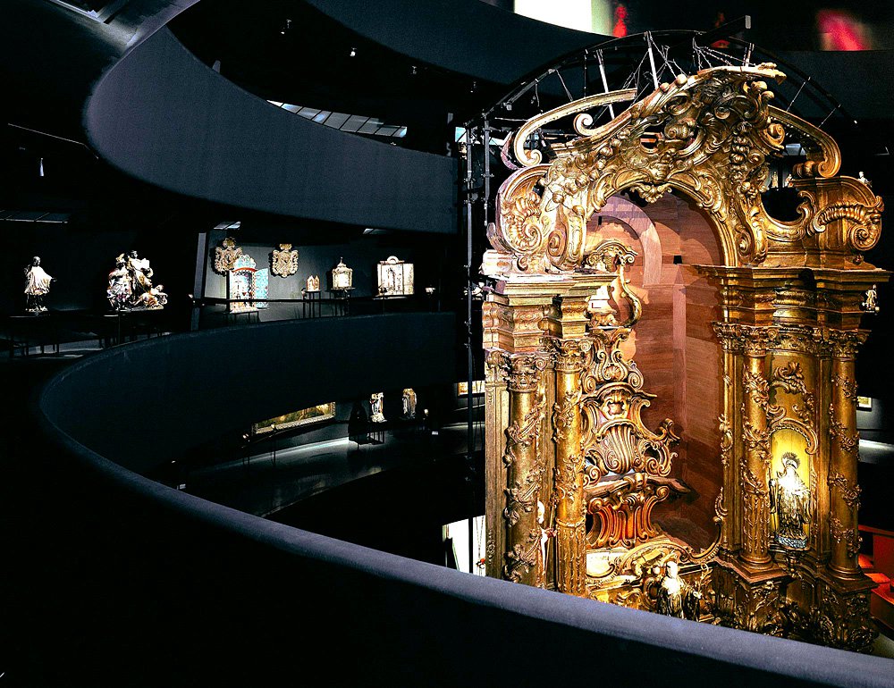 Жан Нувель. Дизайн выставки «Бразилия. Тело и душа». Музей Гуггенхайма, Нью-Йорк, 2001. Фото: Guggenheim Museum