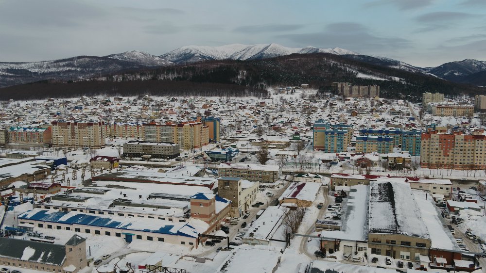 Вид на Южно-Сахалинск, который открывается с башни заброшенного завода. Фото: Кинофестиваль «Край света».  Фото: Сергей Нерсесян