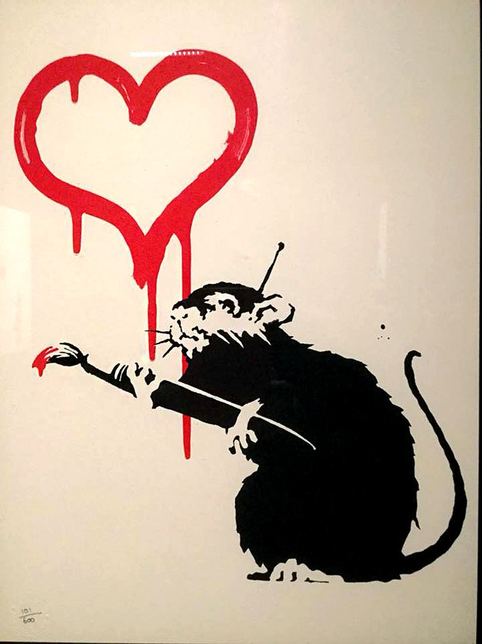 Два часто повторяющихся у Бэнкси образа  - сердце и крыса. Фото: Ольга Кабанова