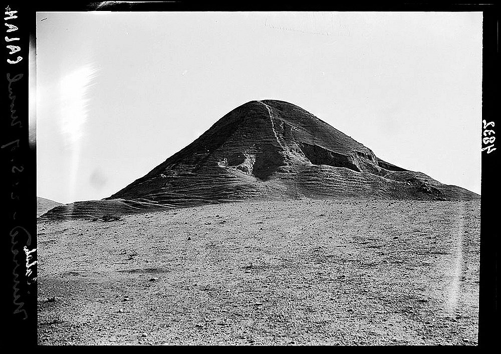This undated handout photo provided by the Library of Congress taken during the autumn of 1932 shows a hill at the site of the ancient city of Nimrud, the second capital of Assyria, an ancient kingdom that began in about 900 B.C., south of Mosul, northern Iraq. AP/Eastnew
