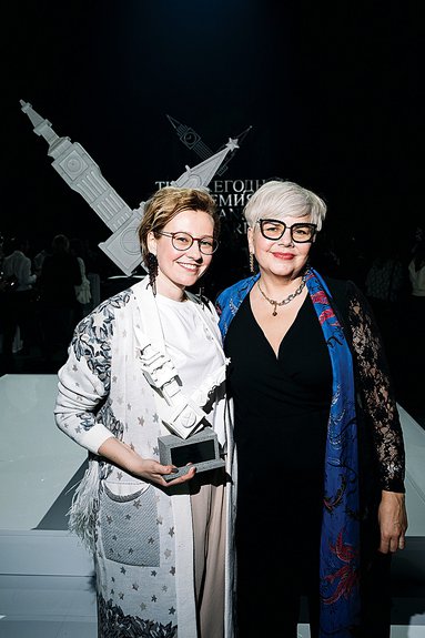 Алиса Прудникова (Уральская биеннале) и Милена Орлова (The Art Newspaper Russia). Фото: Анна Темерина/Елизавета Мелина/Дмитрий Чунтул/Андрей Байда